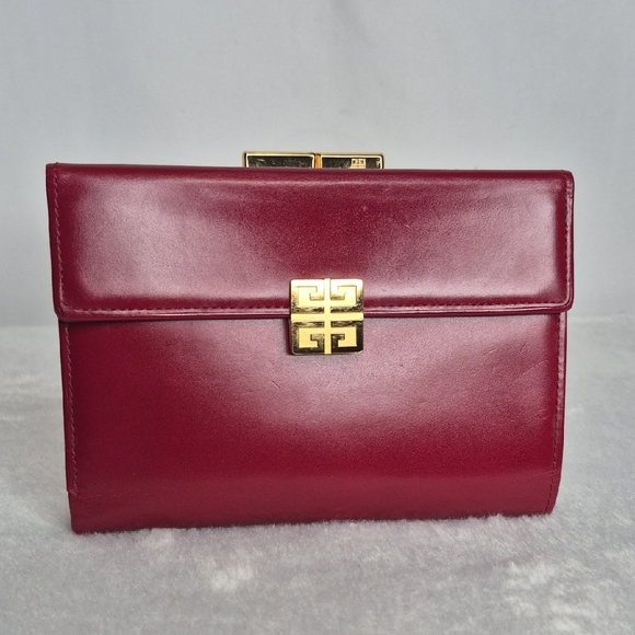 Givenchy Tri-Fold Kisslock Red Leather Wallet - Picture 3 of 17